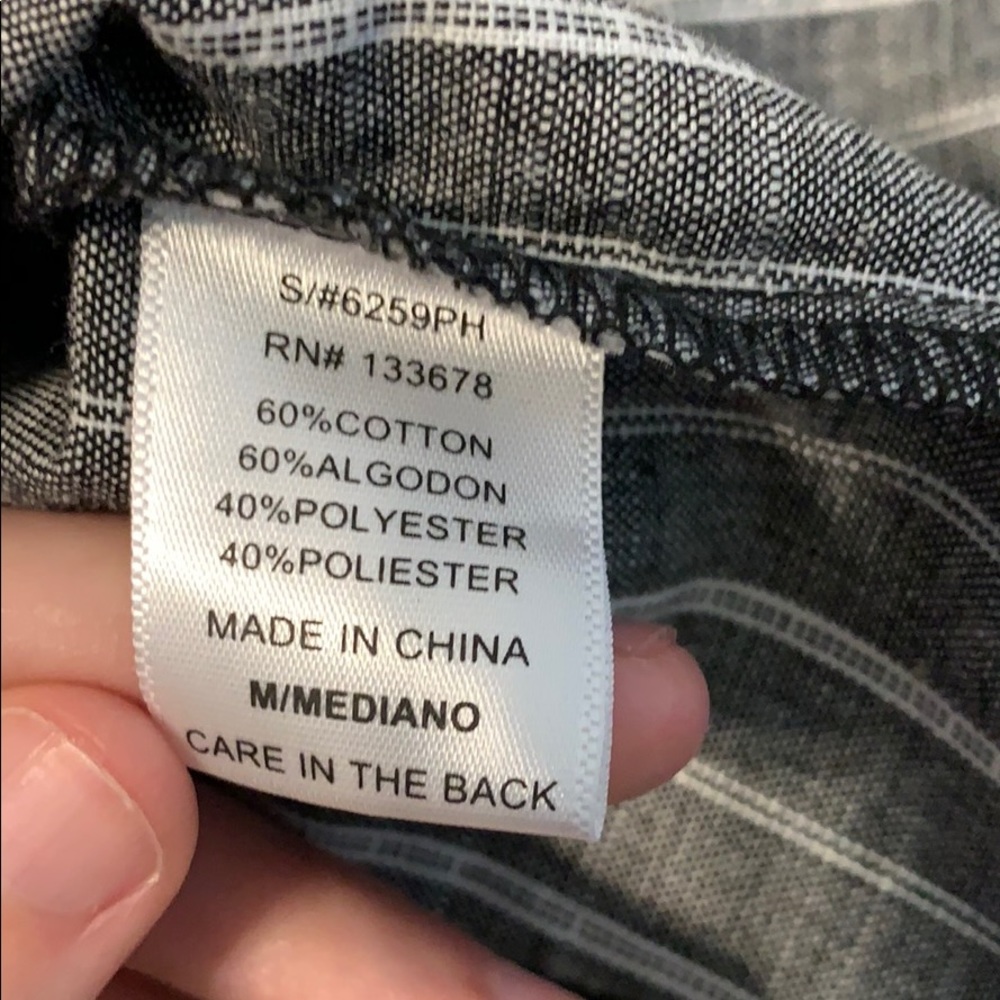 Shorts - Picture 3 of 3
